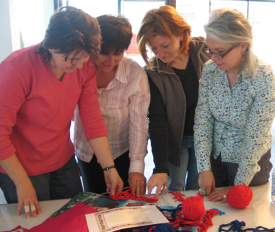 avlija group discussing